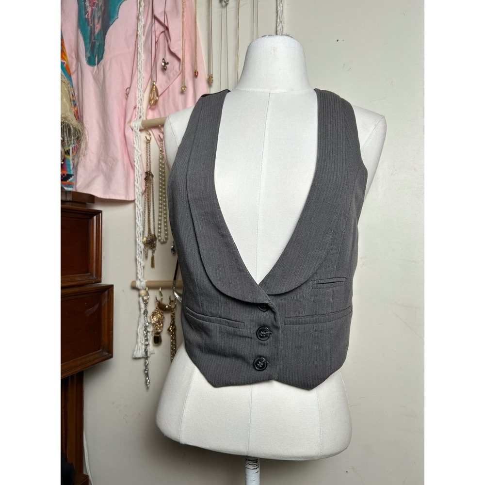 Y2K Charlotte Russe Grey Pinstripe Cropped Tuxedo Vest Small 2000s Indie Office - Picture 2 of 5